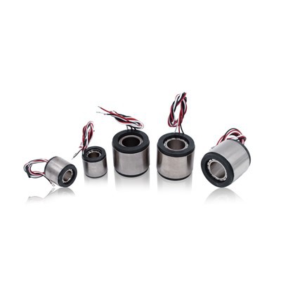 Bezramowy silnik momentowy